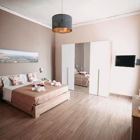 Historical Center Valery Sweet House Apartman Nápoly Kültér fotó
