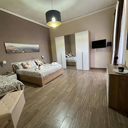 Historical Center Valery Sweet House Apartman Nápoly Kültér fotó
